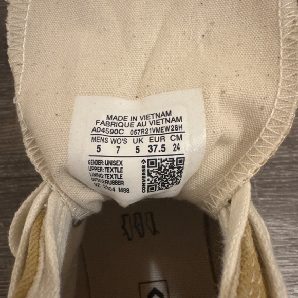 Converse High Tops Beige-Mustard - Picture 2 of 2